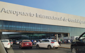 Proyectan base para taxis de plataforma cerca del Aeropuerto de Guadalajara rumbo al Mundial 2026
