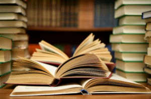Ocho nuevas voces llegarán a las librerías con La Maleta de Hemingway 2026