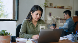 La inteligencia artificial transforma millones de empleos en México: ¿cómo impacta en nuestra vida laboral cotidiana?